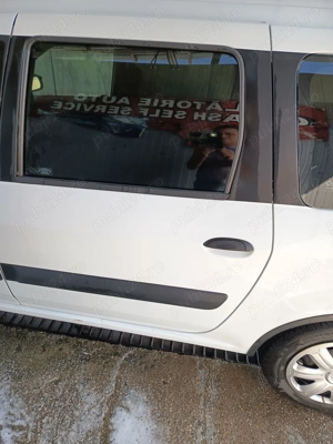 Logan MCV benzină și gpl 1.6 8 valve an 2007 - imagine 10