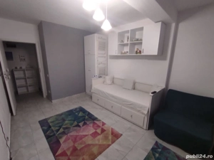 Garsonieră de închiriat   1 minut de metrou Dimitrie Leonida, parcare