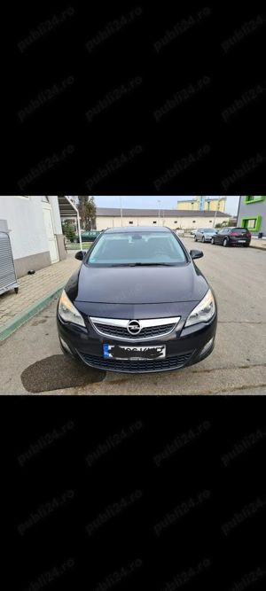 Opel Astra J 2010, 1.6 benzina E5 - imagine 3
