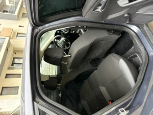 Vând Ford focus MK 3 motor 1.6 TDCI an 2012 - imagine 9