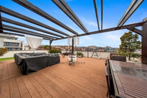 PENTHOUSE DE LUX, 180 MP UTILI + 250 MP TERASE, ACCES PRIVAT CU LIFT! - imagine 17