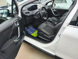 Peugeot 2008 PureTech 130 GPF Stop&Start Allure - imagine 17