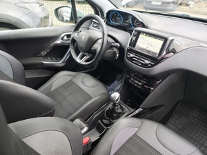 Peugeot 2008 PureTech 130 GPF Stop&Start Allure - imagine 16