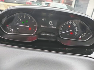 Peugeot 208 PureTech 68 Like - imagine 11