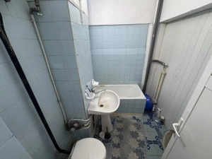 Apartament 3 camere zona Far - imagine 7