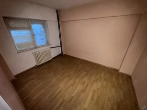 Apartament 3 camere zona Far - imagine 5