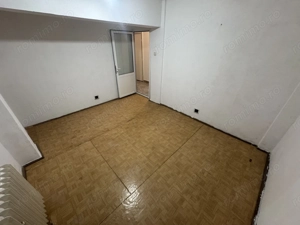 Apartament 3 camere zona Far - imagine 3