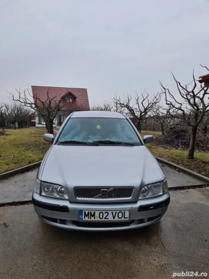Dezmembrez Volvo S40 
