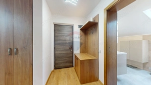 Vedere superbă spre Bucegi, lângă Castelul Cantacuzino ! Comision 0% !