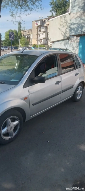 Ocazie! Ford fiesta,ideală pt oras,consum mic