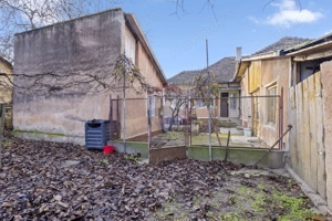 Casă de vanzare, pozitie excelenta, la intrare in Loc. Galsa - imagine 16