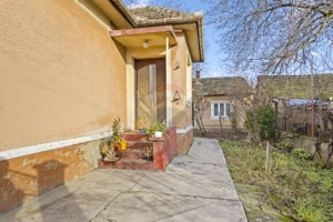 Casă de vanzare, pozitie excelenta, la intrare in Loc. Galsa - imagine 17