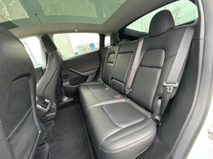 Tesla Model Y - imagine 14
