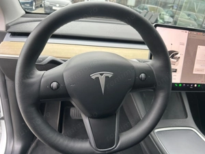 Tesla Model Y - imagine 16