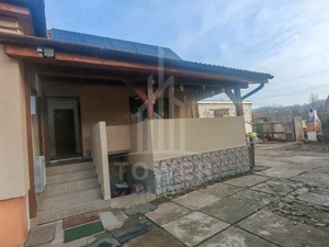 Casa singur in curte de vanzare in Gusterita.