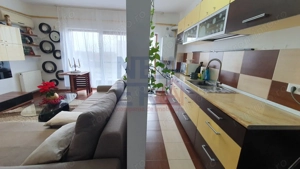 Cochet și luminos. Apartament de vânzare metrou Străulesti - imagine 3