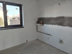 Vand casa tip duplex, Sangeorgiu de Mures - imagine 6