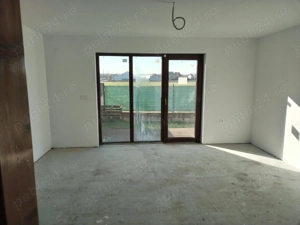 Vand casa tip duplex, Sangeorgiu de Mures - imagine 7