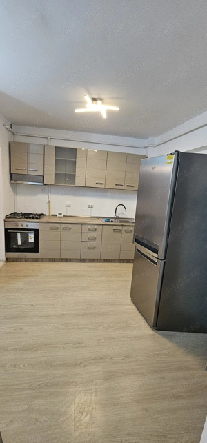 Vand apartament 2 camere renovat, mobilat si utilat 63000     - imagine 4