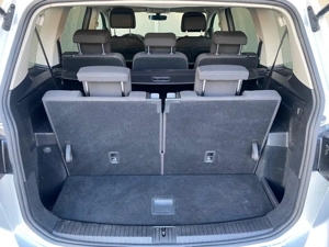 Volkswagen Touran 7 Locuri 1.6 Diesel 116 CP An 2019 - imagine 10