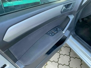 Volkswagen Touran 7 Locuri 1.6 Diesel 116 CP An 2019 - imagine 20