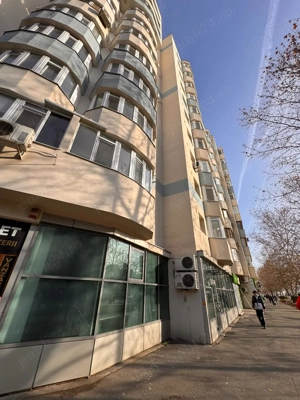 Apartament 3 camere decomandat, 3 min Metrou Apărătorii Patriei - imagine 12
