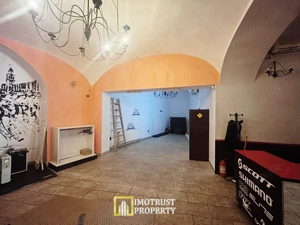 Spatiu comercial de inchiriat zona Bou Rosu