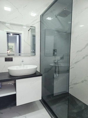 Va oferim spre închiriere un apartament spațios de 2 camere, situat pe Bulevardul Decebal - imagine 4