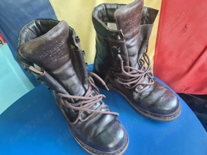 Bocanci militari romanesti  parasutisti 43 