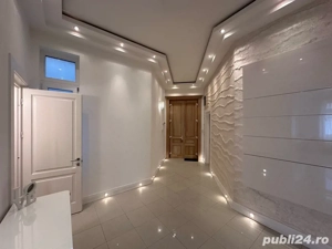 Vând apartament deosebit de 130 mp in centrul orașului,merită văzut!