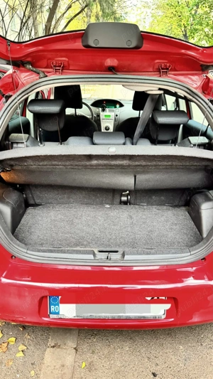 Toyota Yaris benzina 1.3 - imagine 9