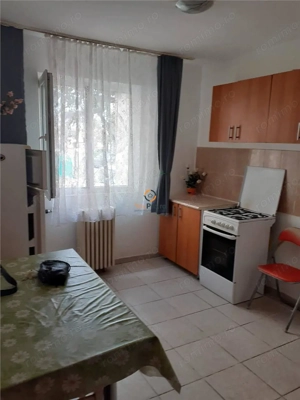 Decomandat Bloc Izolat Parter - imagine 3