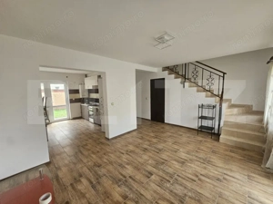 Casa parte din triplex, 80 mp, teren 198 mp, zona Magnolia - imagine 3