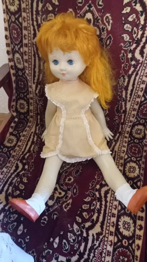 Vand 2 păpuși mari gemene, superbe, îmbrăcăminte originala