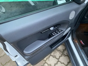 Land Rover Range Rover Evoque 4X4 2.2 Diesel 190 CP An 2012 - imagine 11