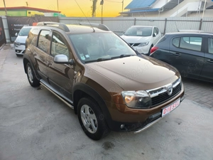 Dacia Duster 1.5 dCi 4x4 Prestige - imagine 3