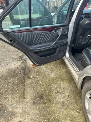 Mercedes E 200 class CDI functional Pentru Dezmembrat  - imagine 5
