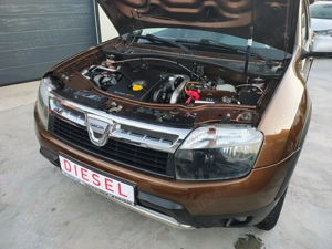 Dacia Duster 1.5 dCi 4x4 Prestige - imagine 7