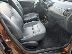 Dacia Duster 1.5 dCi 4x4 Prestige - imagine 14