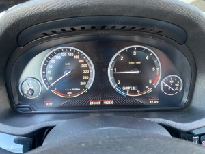 BMW X3 X-drive 20d F25 2015 - imagine 8