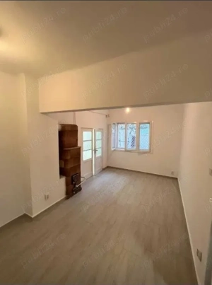 Proprietar inchiriez casa 3 camere, singur in curte, in Piata Muncii - imagine 7