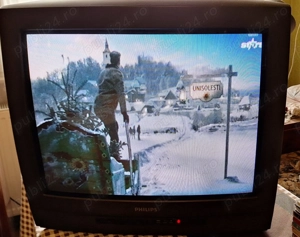 Vand TV Philips cu tub, diagonala 55 cm, telecomanda, foarte convenabil in Timisoara