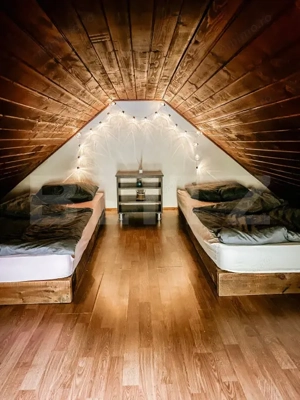 Casa De Vacanta cu vedere la lacul Bezid-OPORTUNITATE 