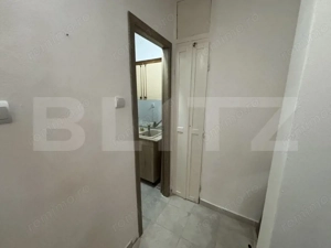 Garsoniera de vanzare, 26 mp, etajul 3, zona Bradet - imagine 3