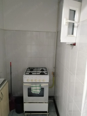 Proprietar direct inchiez Garsoniera(42m 2)cu 05 Ianuarie 2026  - imagine 6