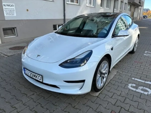 Vand Tesla Model 3, An 2022,Standard Range - imagine 3