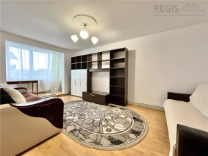 Apartament Decomandat cu 3 Camere si Parcare in Tractorul