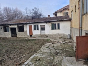 Imobil regim de înălțime p+1, construcție 1986, Cugir - imagine 4