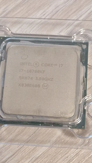 Vând Intel Core i7-10700KF