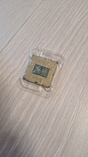 Vând Intel Core i7-10700KF - imagine 3